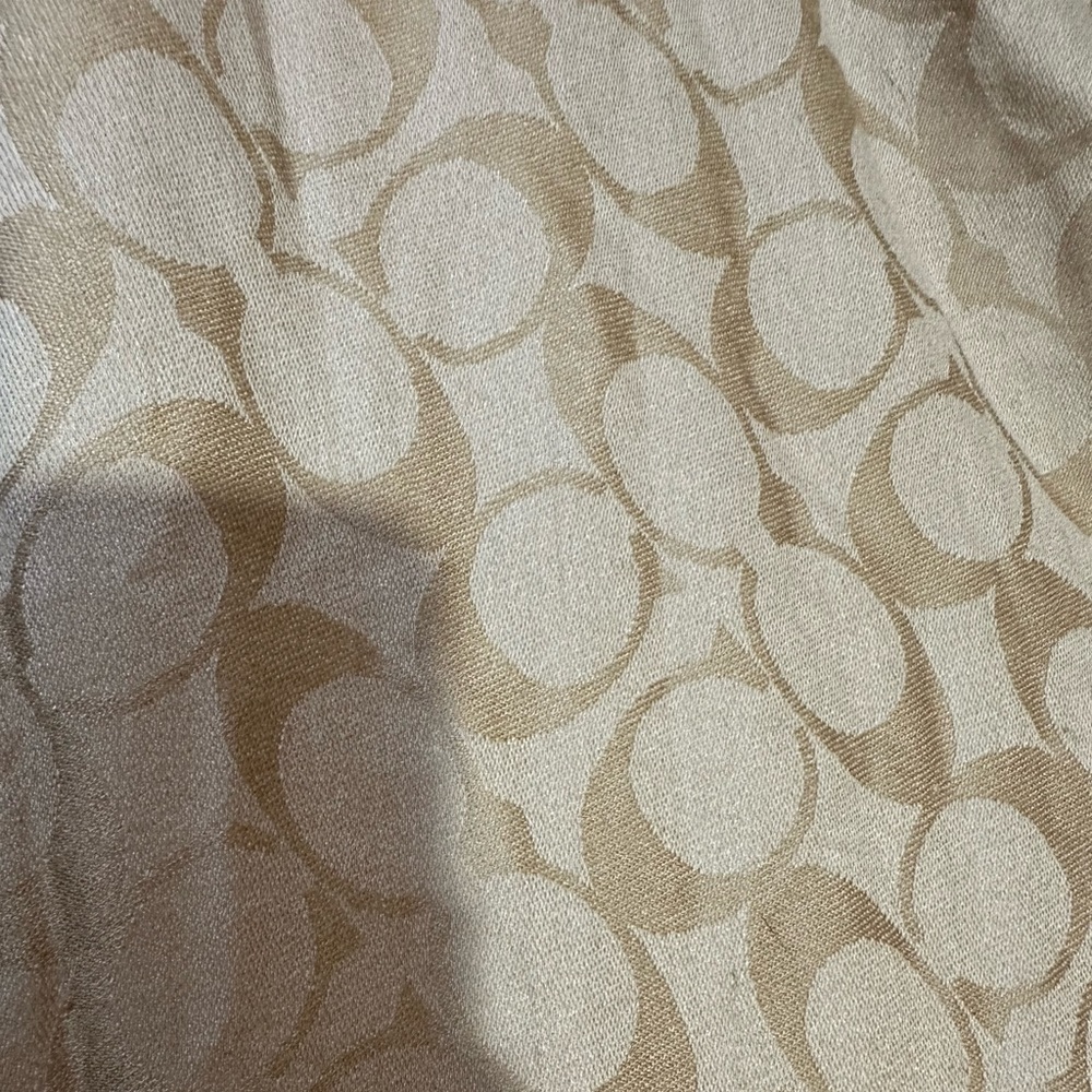 Coach Signature Scarf Tan - Picture 4 of 7